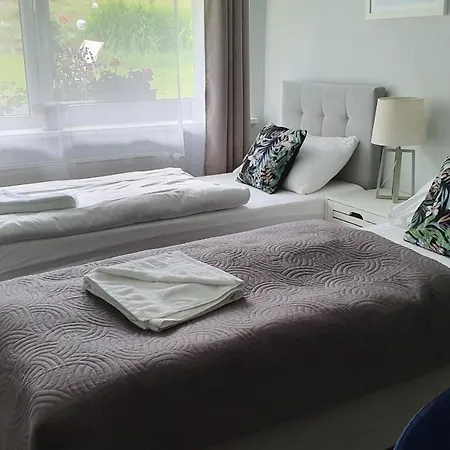 Mira שצ'קלארסקה פוראובה