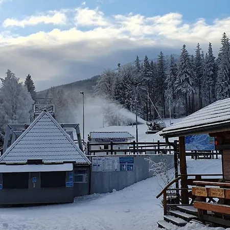 Mira בית אירוח שצ'קלארסקה פוראובה