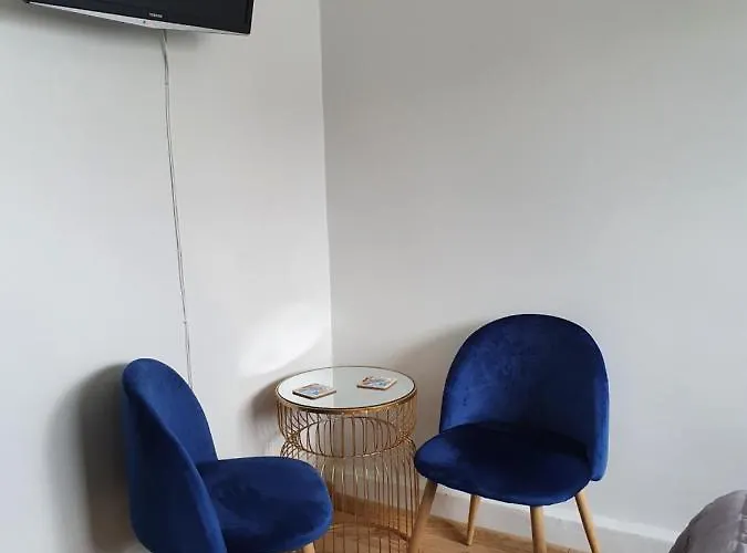 Mira שצ'קלארסקה פוראובה